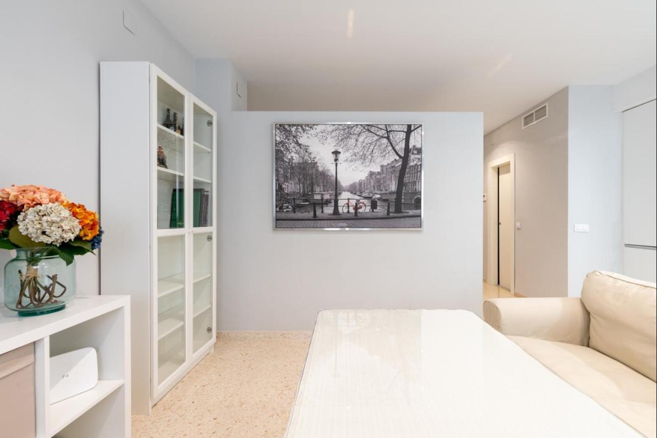 Behouse Reyes Catolicos Apartment Seville Exterior photo